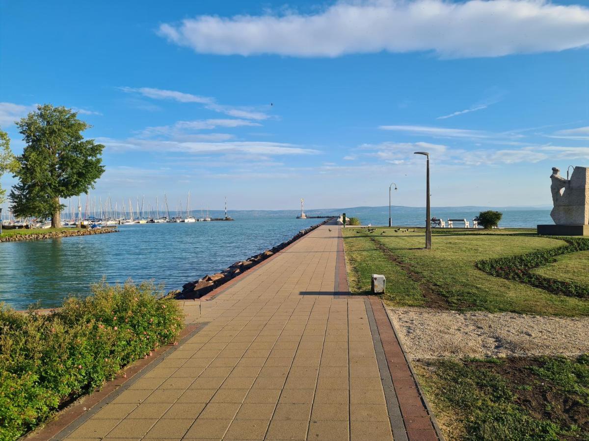 Eda Beach Apartman Siófok Eksteriør billede