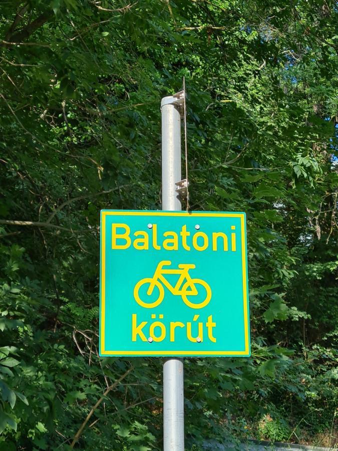 Eda Beach Apartman Siófok Eksteriør billede