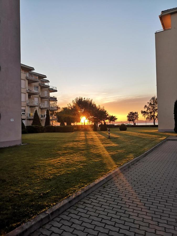 Eda Beach Apartman Siófok Eksteriør billede