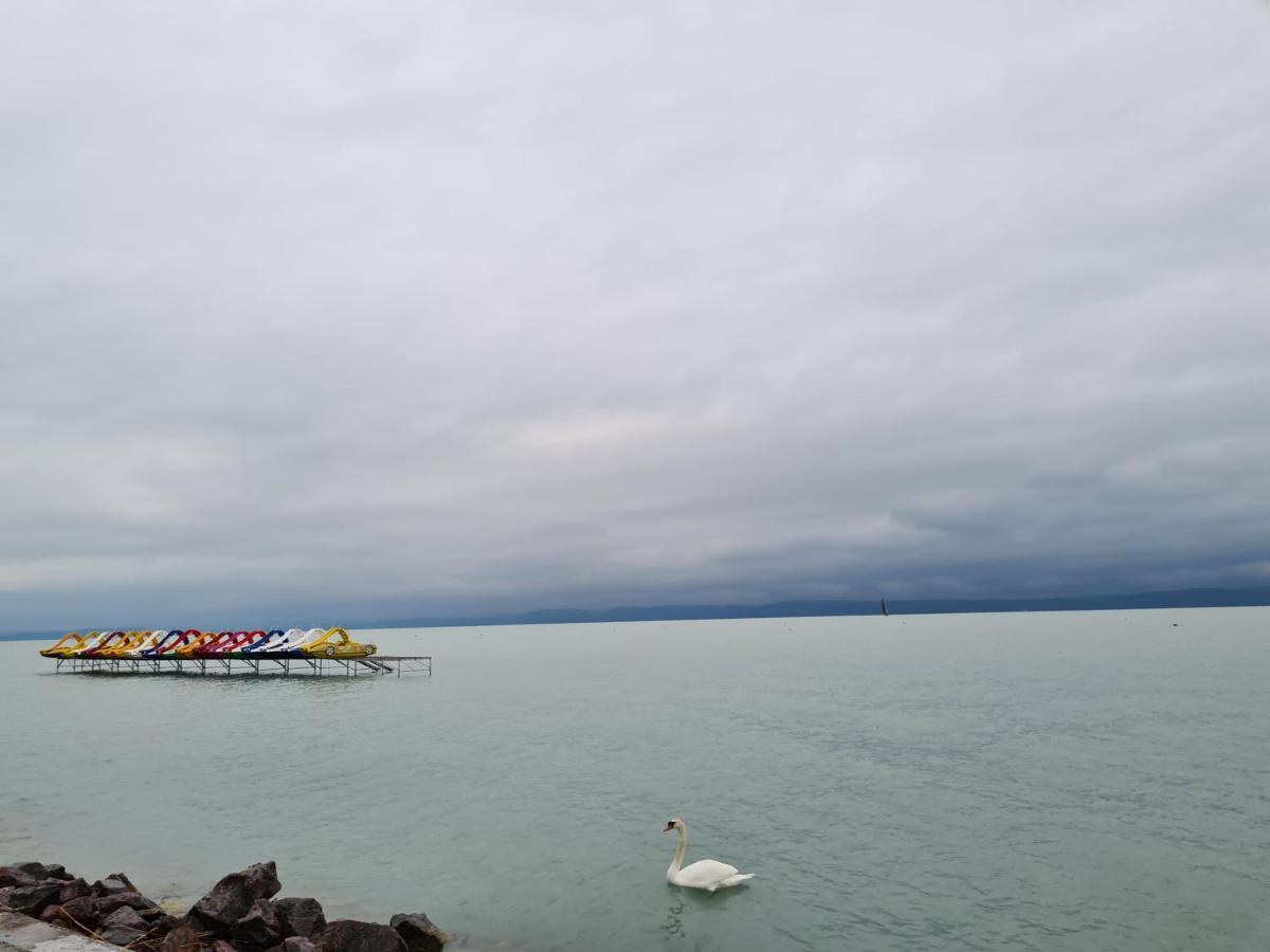 Eda Beach Apartman Siófok Eksteriør billede